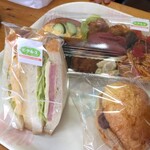 ピクルス - 三角サンドイッチ、ピーナッツパン、惣菜コンボ