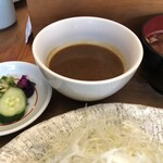 とんかつひなた - ちょうど良いサイズです。とんかつとも相性抜群！