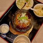 川府人家 - フカヒレあんかけご飯1050円サラダ,スープ,デザート付き