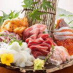 Assortment of 5 pieces of sashimi