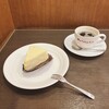 ポールショップカフェ - ベイクドチーズケーキ / 本日のコーヒー