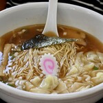 らーめんどんぐり - ワンタン麺小盛り