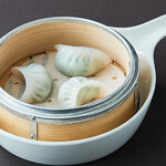 168点心飲茶＆バル - 海老とニラの餃子