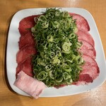 炭火焼肉 ひびの亭 - 