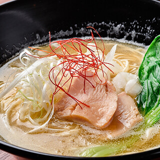 I want you to eat it as a final drink! "Chicken hot water Ramen" packed with special care
