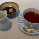 リストランテKubotsu - ミルクティーと小菓子（2023.7）