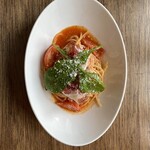 ADAGIO CAFE - 生ハムとトマトの冷製パスタ
