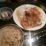 ひやけ - ポークジンジャー温玉のせ♪