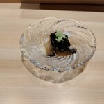 Asabu Juuban Sushi Tomo - アワビ　肝醤油　アワビの美味しさに肝のホロ苦さGOOD