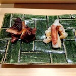 Asabu Juuban Sushi Tomo - タコの柔らか煮とイカゲソ焼き　タコがホロホロ～
                        