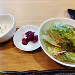 ゴクリ - ポテサラ、漬物、生野菜