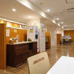 Shokudou Keyaki - 調味料、お茶サーバーコーナー。