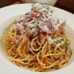 キッチン ブルー グローブ - 反対側から