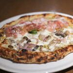 Motive Pizzeria E Caseificio - ２０２３年８月再訪：フンギ3種と熟成ラード ＆ フレッシュモッツァレラとパルマ生ハム＆スーマック☆