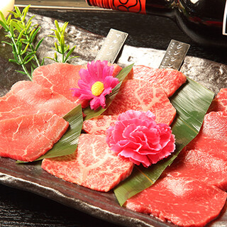 A designated store that handles Yamagata Prefecture's finest Kuroge Wagyu "Yukifuri Wagyu"