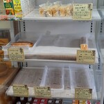 るぅた - 冷蔵室のパン、ジュース