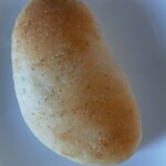 るぅた - トマトとクリームチーズのカルツォーネ　180円税込　包み焼きピザでトッピングにハーブソルト