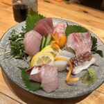 Shima No Izakaya Muchakana - 地魚の刺身盛り合わせ
