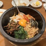 曽根崎ホルモン よう太 - 石焼ビビンバ