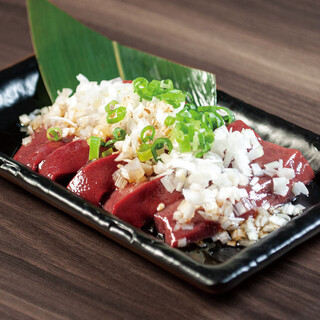 【新鮮ホルモン】丁寧な仕込みで最高の旨味と食感を生み出す！