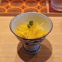 御料理 心馬 - 箸休め　フルーツ人参膾]