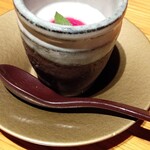 覚弥別墅  - 杏仁豆腐ブルーベリーソース