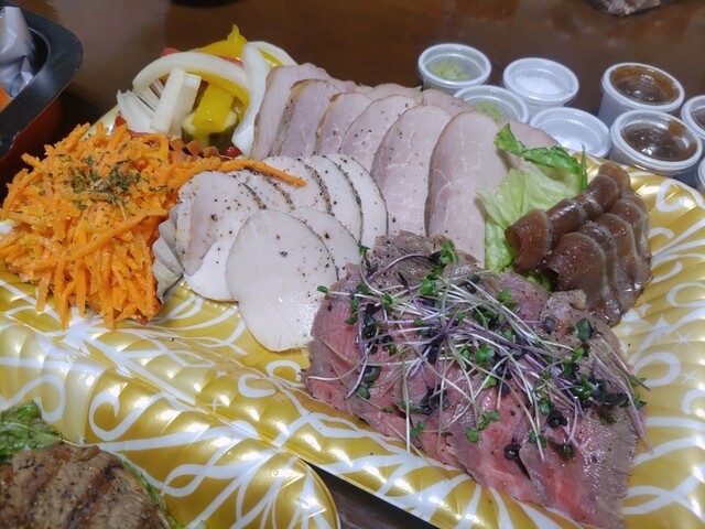 肉菜バル NiGoo（ニグー） - 鶴岡（ステーキ）の写真