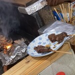 松よし - ホルモン串焼