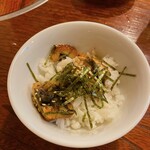 Umaimon Sakaba Miyabi - 締めの鰻飯です。ちゃんと鰻の味がします。