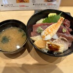 すしいち - 海鮮丼12種