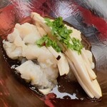 美会 - 鱧のプラヌーンマナオ。鱧はマナオの果汁で軽く煮ています。トッピングは松茸です。ライムの香りでいただきます