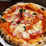 アル ガンベリーノ - モッチモチピザ