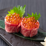 2 pieces of salmon roe meat roll