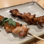 串鳥 - 鶏もも麦味噌焼き、とりにんにく