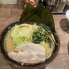 真田家 - 行者ニンニクラーメン　キャベツトッピング