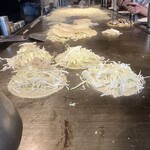 お好み焼き・鉄板焼き 蔵屋 - メーンの鉄板