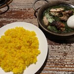 ヨゴロウ - チキン(ほうれん草)+半熟玉子