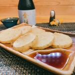 良酒屋 握 - ほとんど素揚げに近くて
ポン酢がサッパリと合いますよ◎