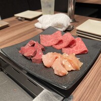 焼肉うしごろ 新宿三丁目店 - 