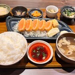 Akameno Oyaji - サーモンレアカツ定食