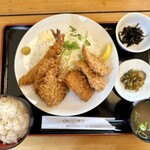 とんかつビストロ 肉のマルコウ - ミックスフライ定食…1380円