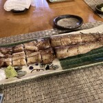 和孝 - さっぱりと美味かった要事前予約白焼き関西風。もちょっとカリッと焼いても良いよねとは母の感想。