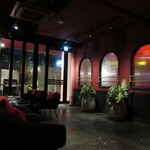 クリムゾン - フロア