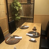 銀座くどう - 個室6名まで。4名までならとても広い。