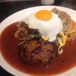 男前パスタ - ハンバーグパスタに目玉焼