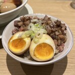 麺屋 優光 - 炙りレア焼豚丼