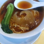 徳記 - フカヒレの姿煮麺