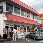 三久ラーメン - 「三久 小郡店」店構え