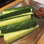 清水港　みなみ  - 大谷の朝獲れ丸ごときゅうり(自家製特製味噌)