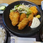 オサカナヤ YOSHINO - 広島産 牡蠣フライ定食 1,000円 ♪